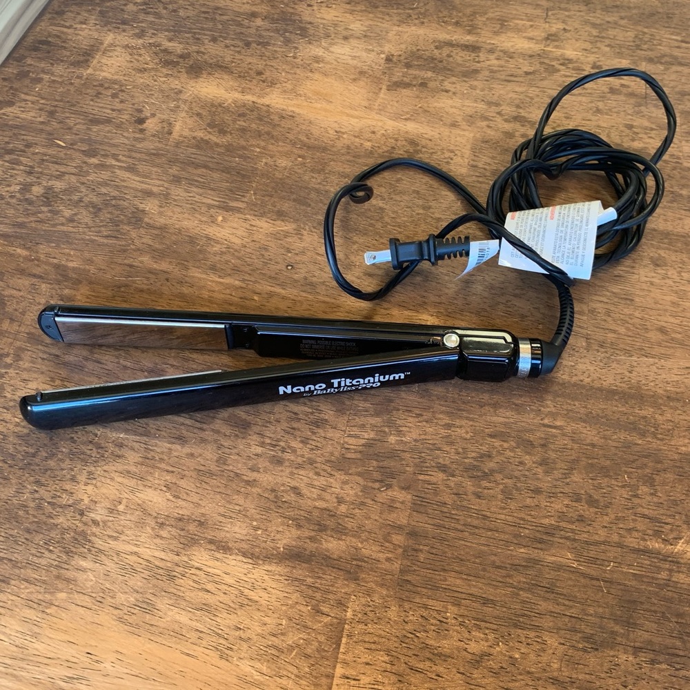 BaBylissPro Nano Titanium flatiron